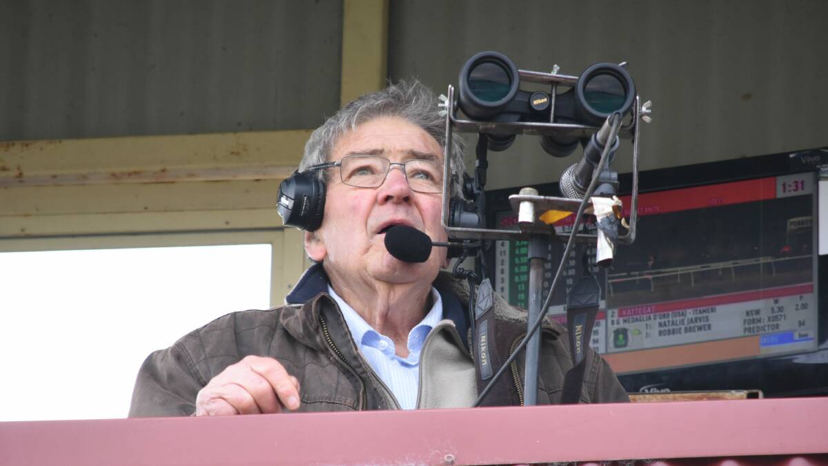 Race caller Colin Hodges with his eye on racing in the central west. File picture
